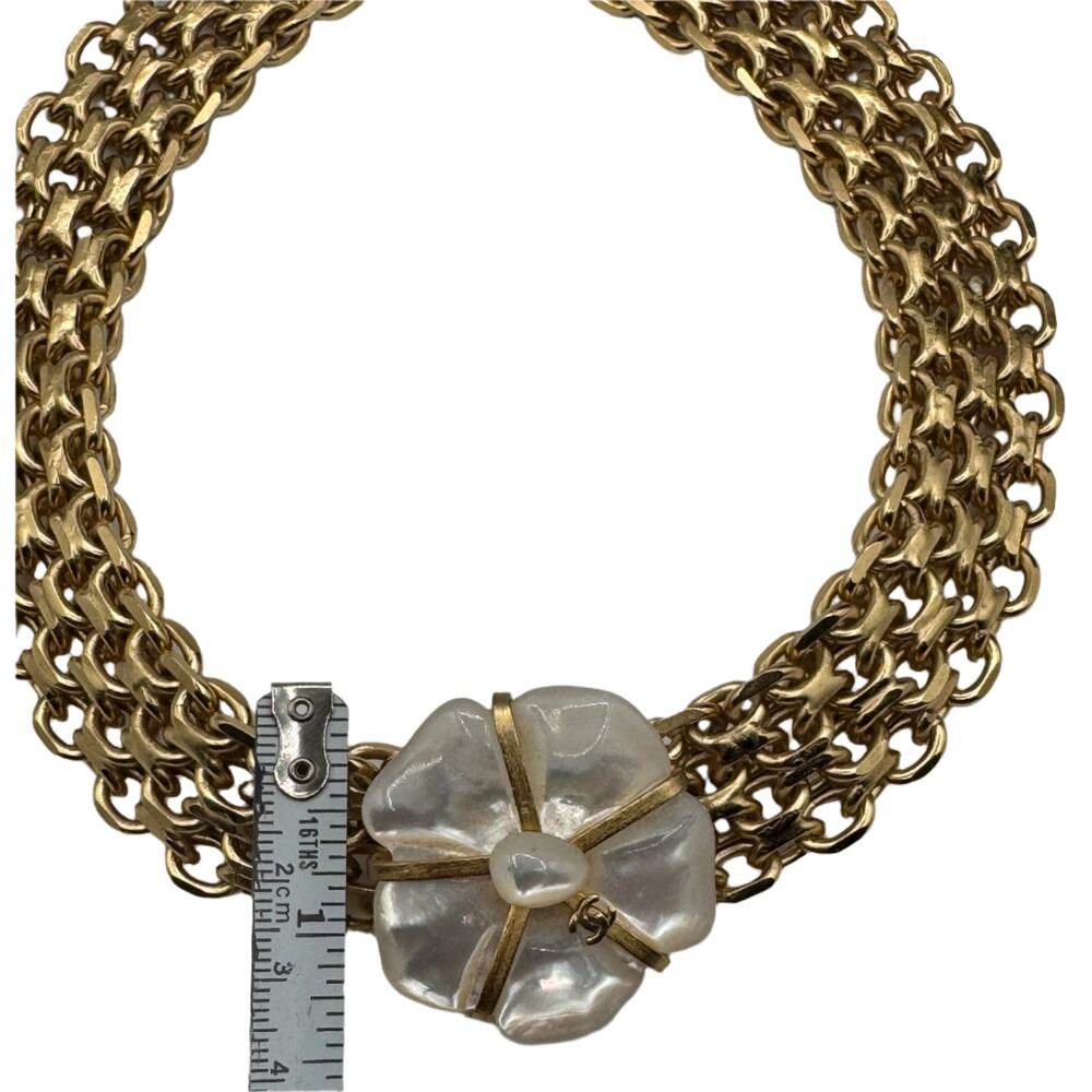 Chanel Mother Of Pearl Camellia Gold Choker/Necklace - Picture 6 of 10